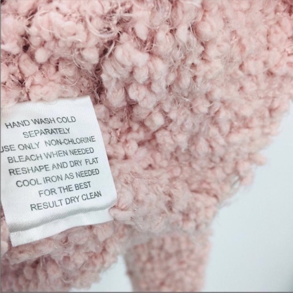 4/$45 PINK REPUBLIC Pink Long Sleeve Cowl Turtleneck Fuzzy Sweater size Small - Picture 5 of 6